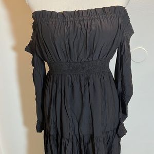 Zesica tiered Women’s Maxi dress size Medium NWT